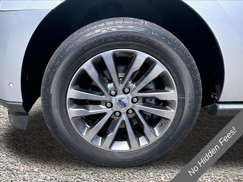 Used 2018 Ford Expedition Limited w/ Equipment Group 301A RWD image 9