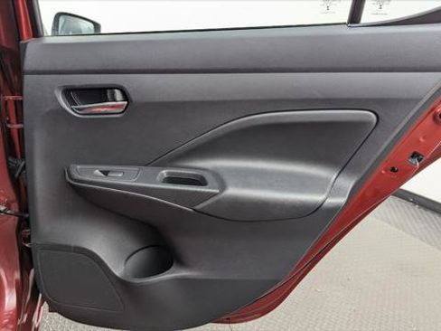 Used 2025 Nissan Versa SV image 19