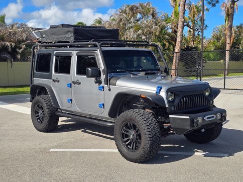 Used 2015 Jeep Wrangler Unlimited Sport w/ Connectivity Group AWD/4WD image 1