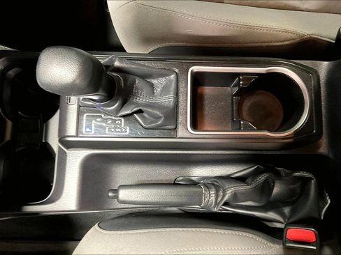 Used 2023 Toyota Tacoma SR image 17