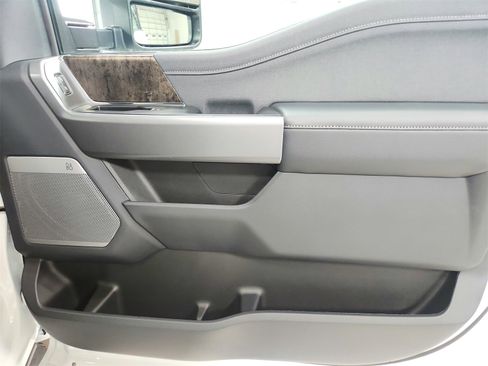 New 2026 Ford F350 Lariat w/ Black Appearance Package image 37