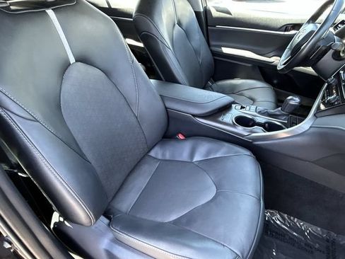 Used 2024 Toyota Camry XSE FWD image 11
