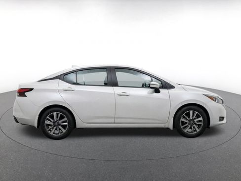 Used 2025 Nissan Versa SV FWD image 14
