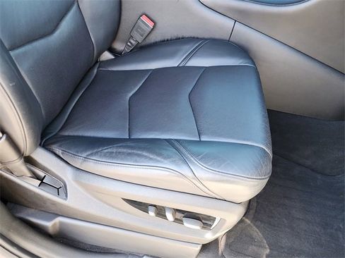 Used 2016 Cadillac Escalade Luxury image 20