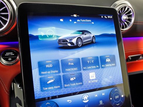 Certified 2023 Mercedes-Benz SL 55 AMG 4MATIC image 27