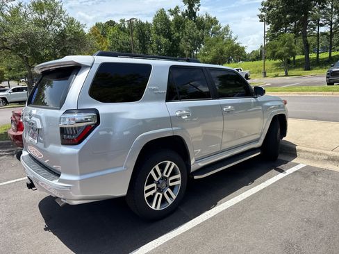 Used 2023 Toyota 4Runner TRD Sport AWD/4WD image 3