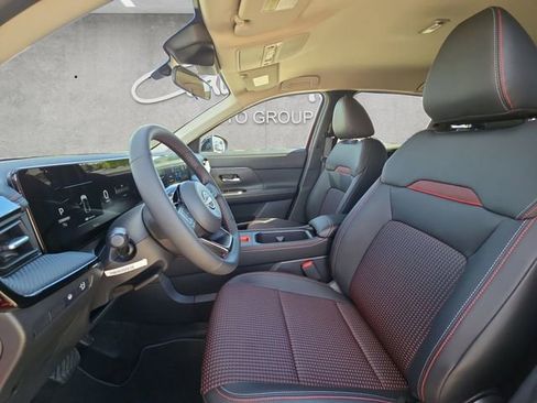 New 2026 Nissan Kicks SR FWD image 19