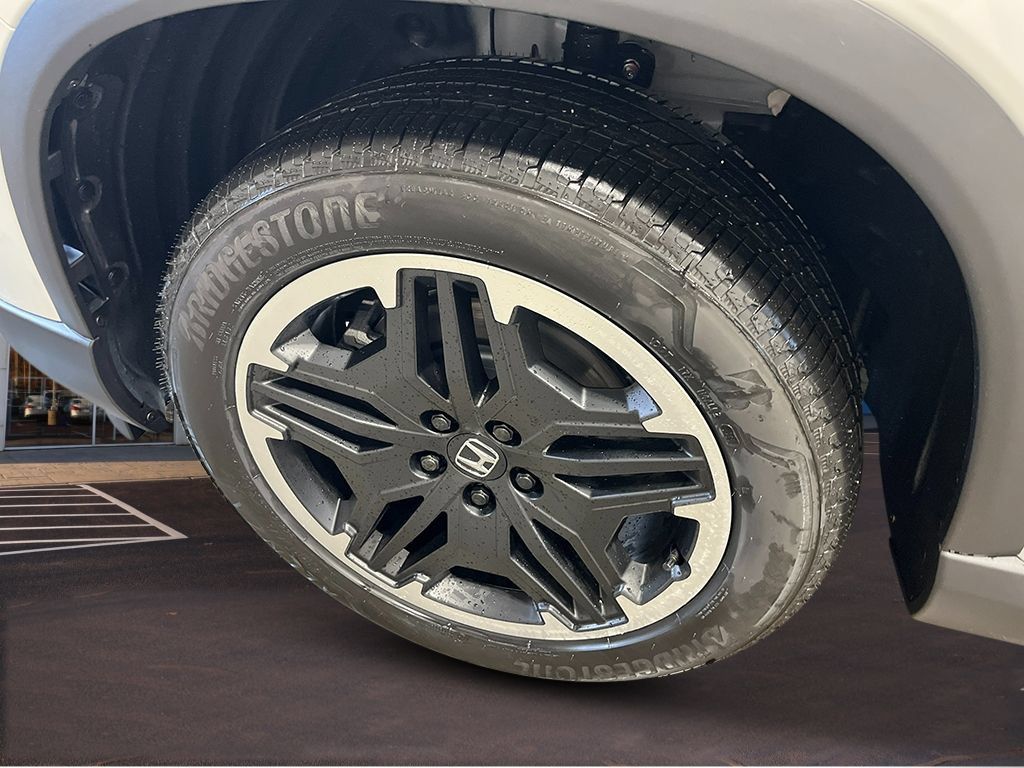 New 2026 Honda Pilot Touring image 11