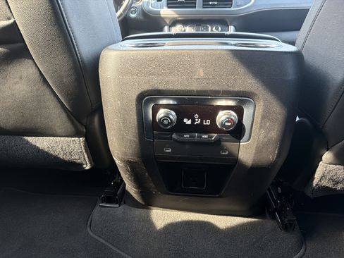 Used 2021 GMC Yukon SLT AWD/4WD image 29