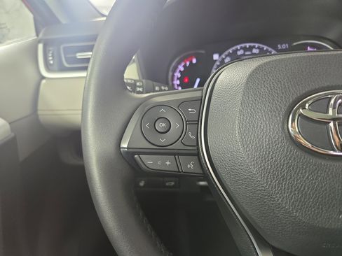 Used 2024 Toyota RAV4 XLE Premium image 15