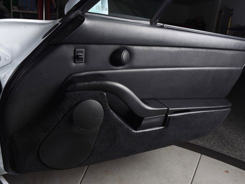 Used 1998 Porsche 911 Carrera S image 18