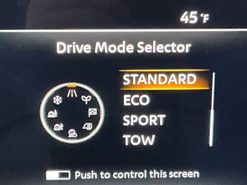 Used 2025 Nissan Armada Platinum Reserve image 5