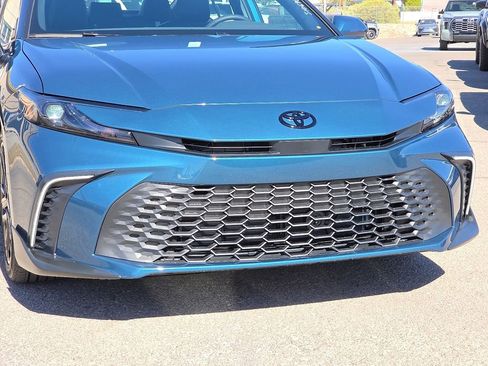 Used 2026 Toyota Camry SE w/ Convenience Package image 8