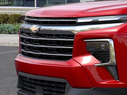New 2027 Chevrolet Traverse LT w/ Driver Confidence Package FWD image 37