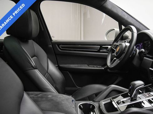 Used 2023 Porsche Cayenne GTS image 48