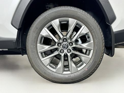 Used 2025 Toyota RAV4 Limited image 11