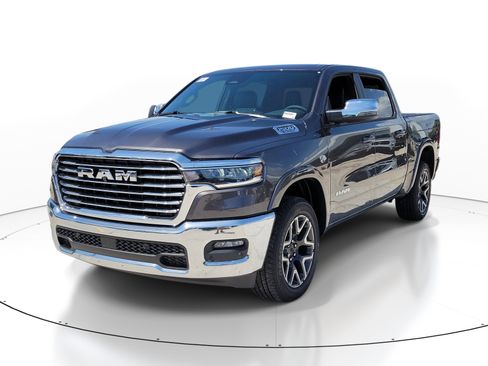 New 2026 RAM 1500 Laramie AWD/4WD image 3
