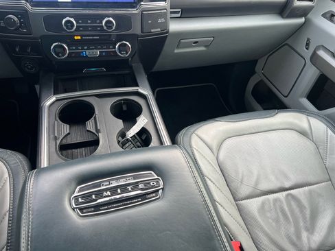 Used 2022 Ford F250 Limited image 34