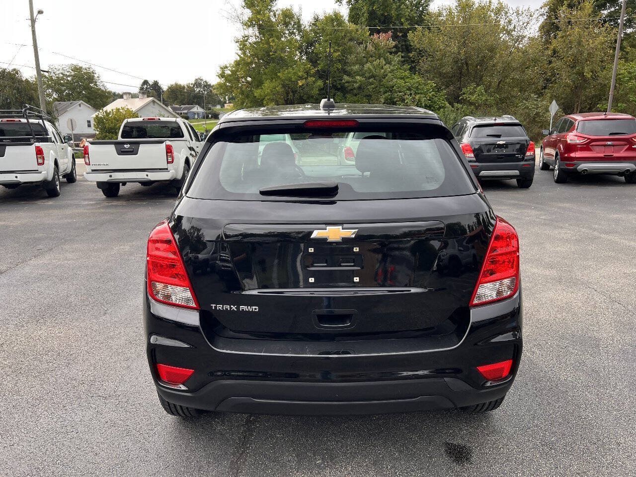Used 2021 Chevrolet Trax LS w/ Tint and Cruise Package AWD/4WD image 6