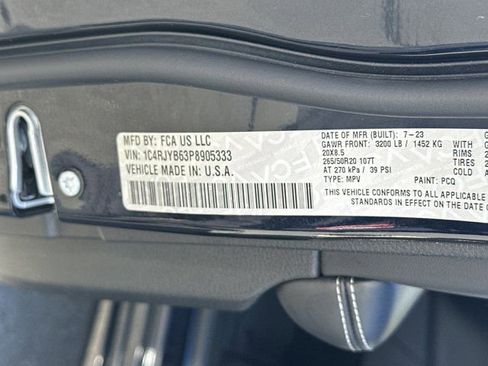 Used 2023 Jeep Grand Cherokee 30th Anniversary image 38