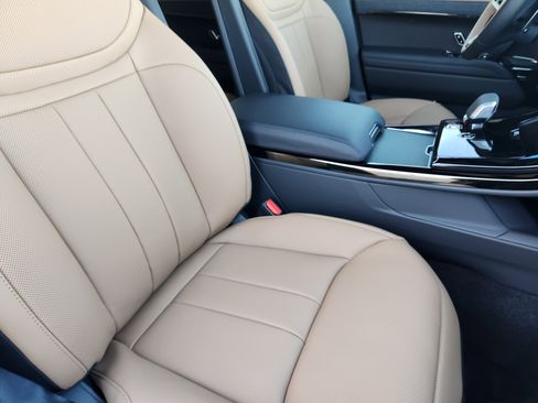 New 2026 Land Rover Range Rover Sport Dynamic SE image 13