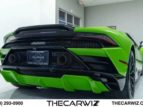 Used 2021 Lamborghini Huracan EVO RWD image 25