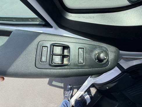 Used 2024 RAM ProMaster 2500 w/ Premium Convenience Group FWD image 18