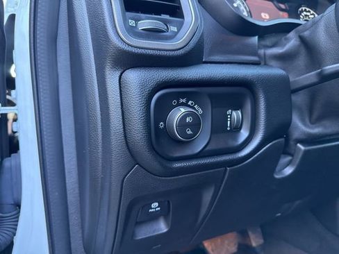 Used 2020 RAM 1500 Rebel image 27