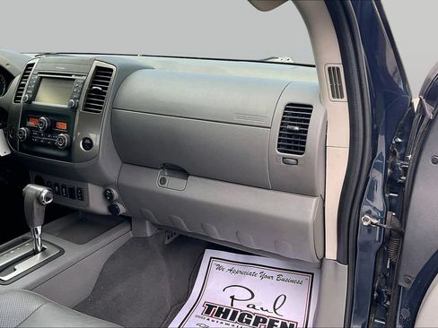 Used 2019 Nissan Frontier SL RWD image 17