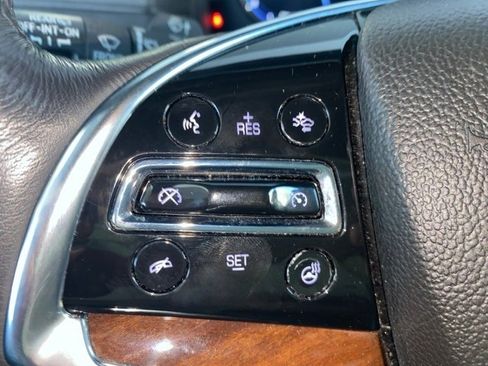 Used 2019 Cadillac Escalade Luxury image 15