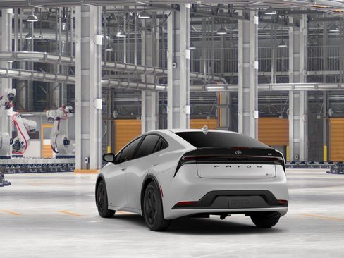 New 2027 Toyota Prius LE AWD/4WD image 7