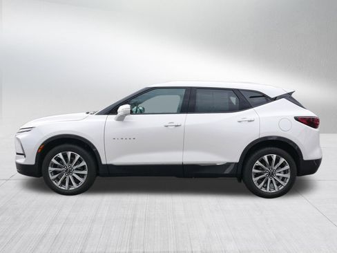 Used 2024 Chevrolet Blazer Premier w/ Driver Confidence II Package image 4