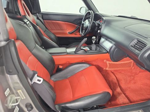 Used 2005 Honda S2000 image 32