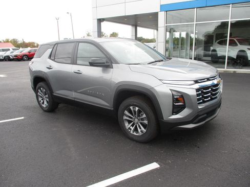 New 2026 Chevrolet Equinox LT w/ Convenience Package II image 9