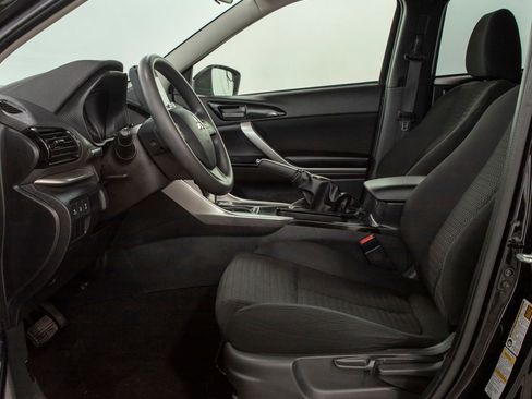 Used 2024 Mitsubishi Eclipse Cross LE image 7