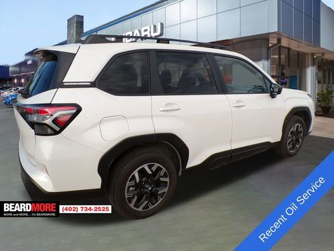 Used 2025 Subaru Forester Premium w/ Convenience Package #1 image 10