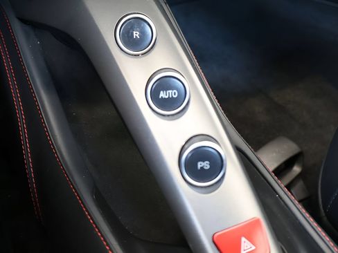 Used 2018 Ferrari 488 Spider RWD image 28