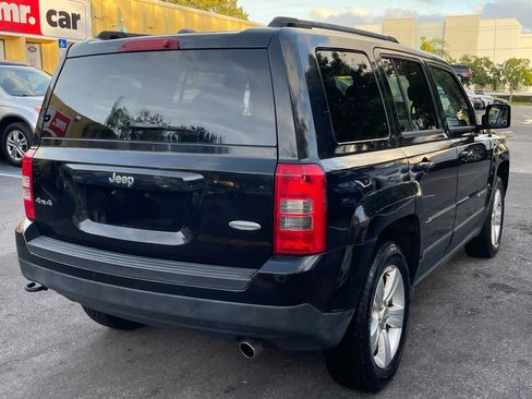 Used 2013 Jeep Patriot Latitude w/ Sun/Sound Group image 8