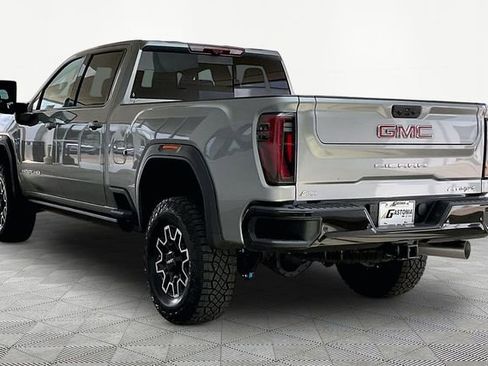 New 2026 GMC Sierra 2500 AT4X AWD/4WD image 4