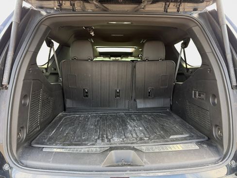 Used 2024 GMC Yukon XL Denali AWD/4WD image 26