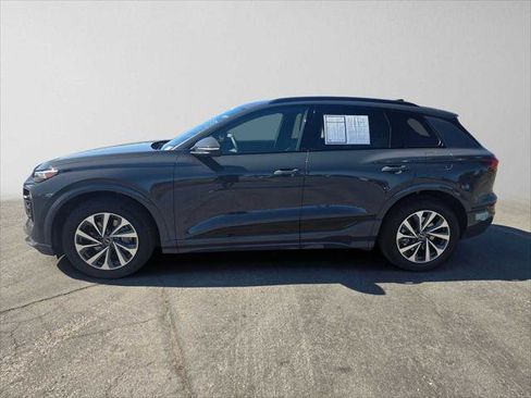 Used 2025 Audi Q6 e-tron Prestige AWD/4WD image 6