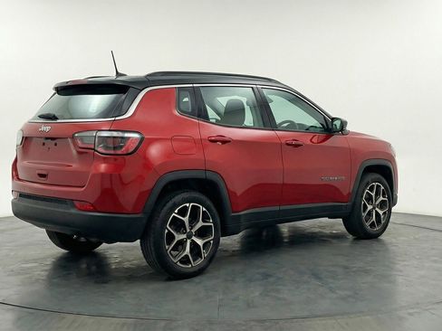 Used 2025 Jeep Compass Limited AWD/4WD image 7