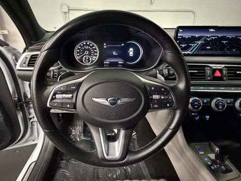 Used 2022 Genesis G70 3.3T image 26