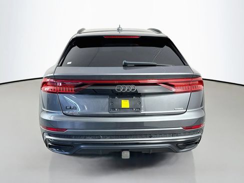 Used 2019 Audi Q8 Prestige w/ Adaptive Chassis Package AWD/4WD image 6
