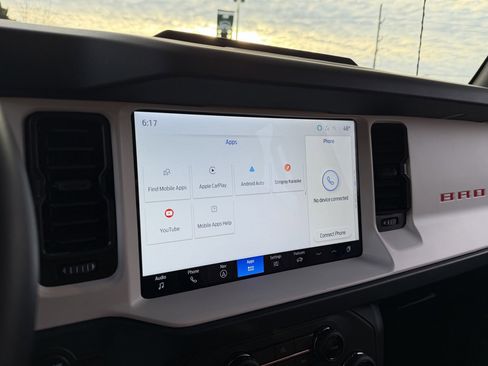 Used 2025 Ford Bronco Heritage Edition image 50