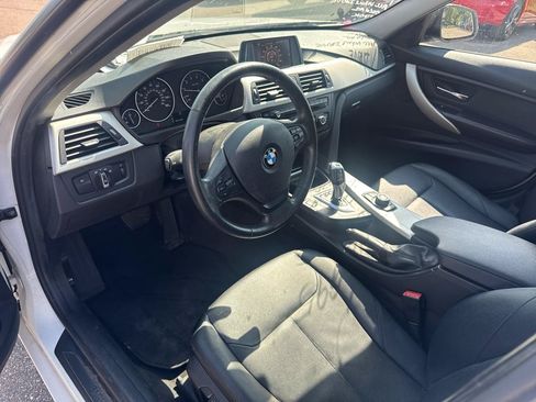 Used 2015 BMW 320i xDrive Sedan AWD/4WD image 9