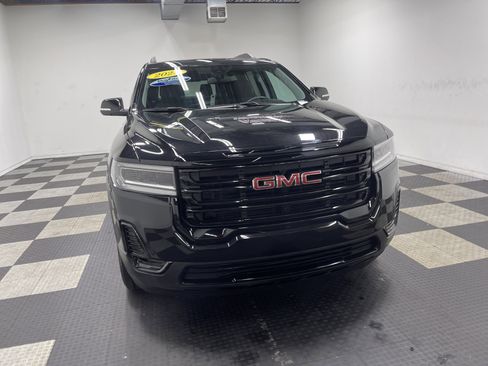 Used 2023 GMC Acadia SLE w/ Driver Convenience Package image 7