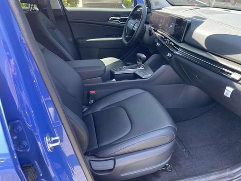 Certified 2026 Kia Sportage EX FWD image 31