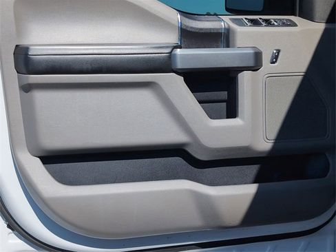 Used 2018 Ford F150 XLT image 15