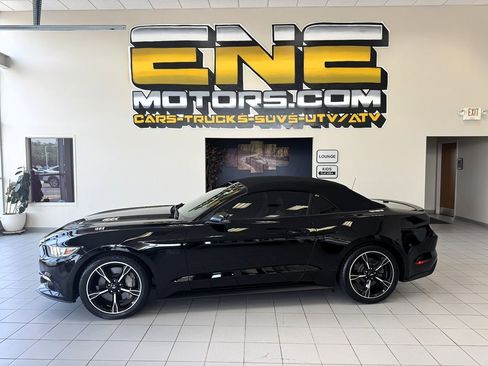 Used 2017 Ford Mustang GT Premium image 48